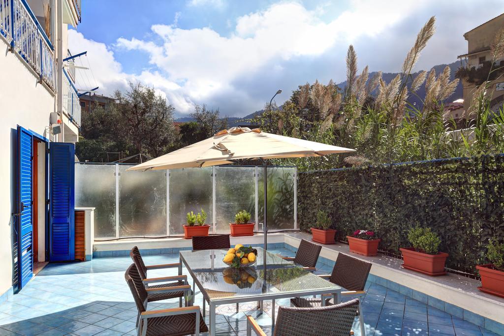 Caruso 3 By Villasandco Rentalsorrento Ruang foto